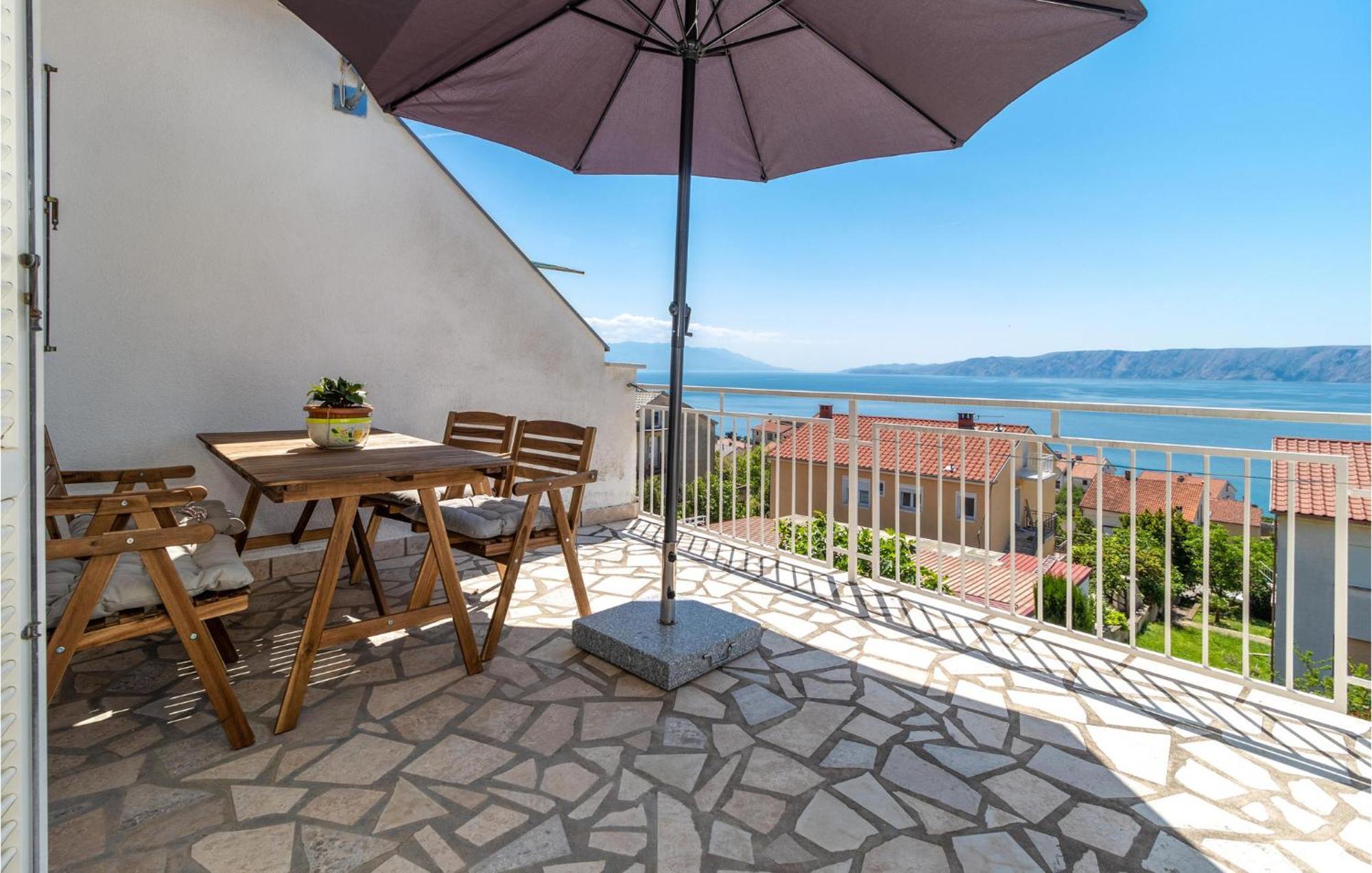 Lovely Apartment In Novi Vinodolski With Wifi Exterior foto